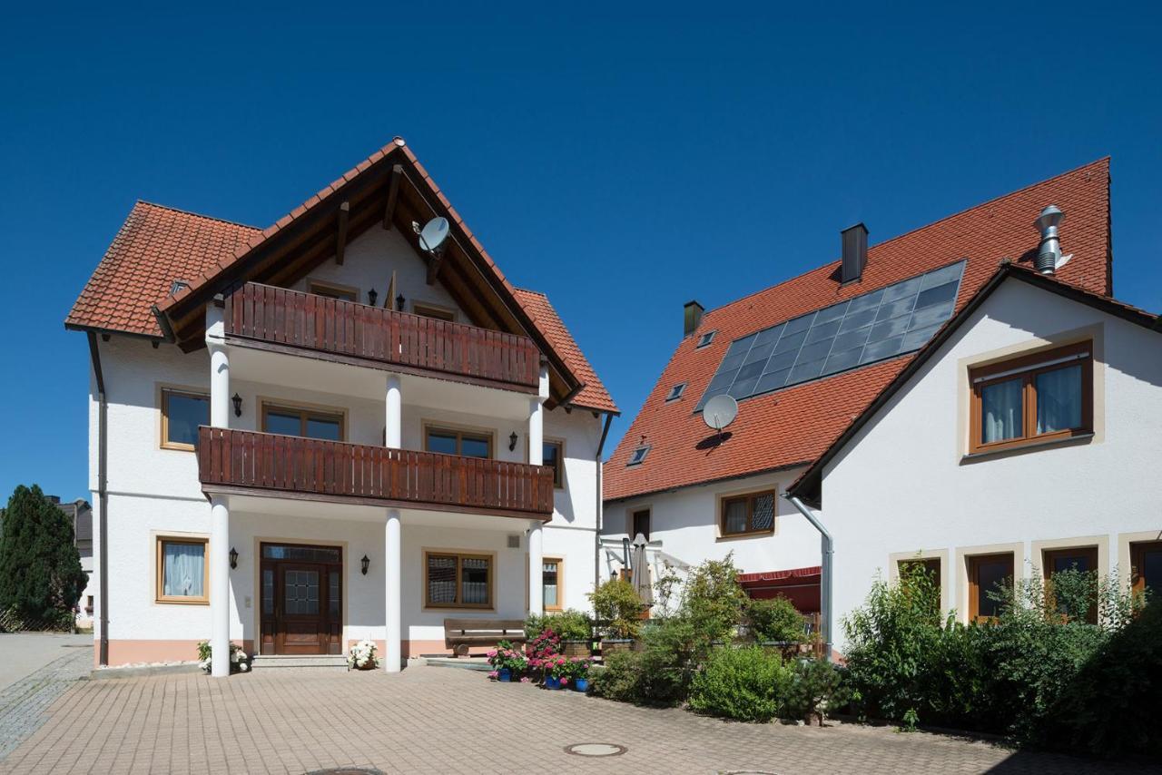 Gasthof-Pension Brauner Hirsch In Alfeld - Mittelfranken Exterior photo